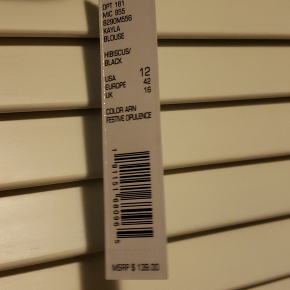 Top - Picture 4 of 4